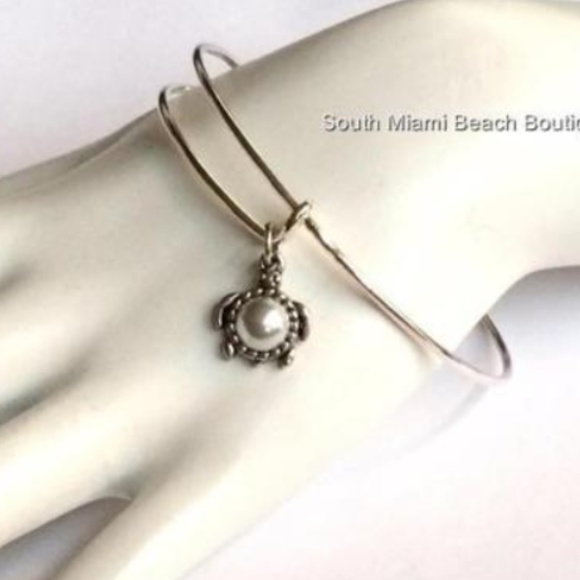 Sea Turtle Charm Bracelet Silver Plated White Pearl Nautical Beach Island - Picture 2 of 8